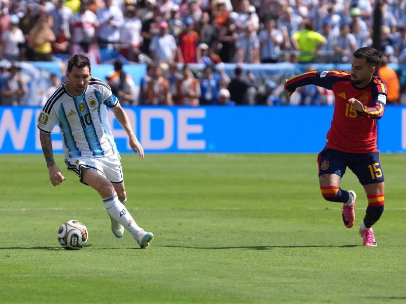 Imágenes del desarrollo del partido.