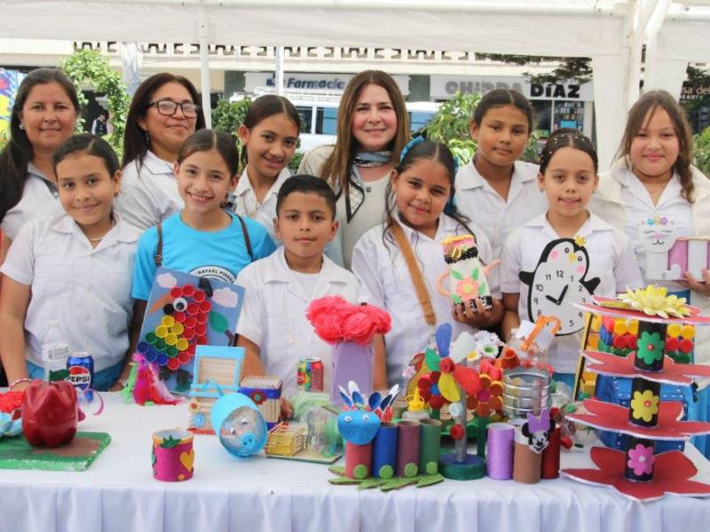 Paola Rubí, esposa del alcalde capitalino Juan Diego Zelaya, ha acompañado desde el inicio el proyecto ambiental de EL HERALDO.