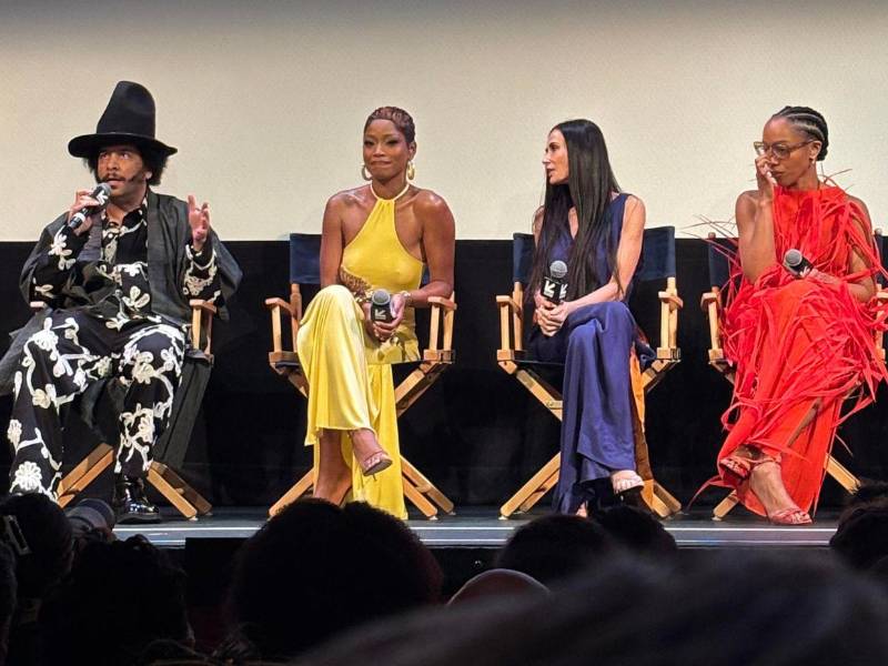 De La Sustancia a la sátira: Demi Moore sorprende en el estreno de I Love Boosters