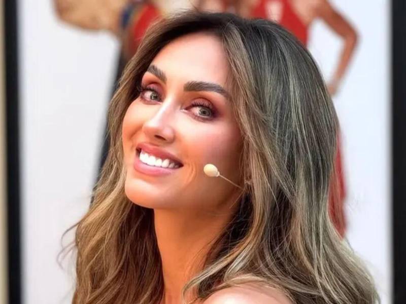 Anahí celebra 43 años consolidada como una de las figuras más influyentes del entretenimiento mexicano, con una trayectoria marcada por éxitos y retos personales.