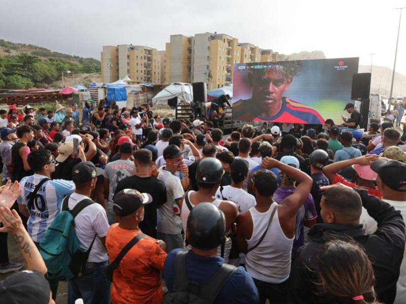 Cientos de afectados por el doble terremoto en Venezuela se reunieron en Catia La Mar para ver la final del Mundial 2026 y aliviar por unas horas la angustia.
