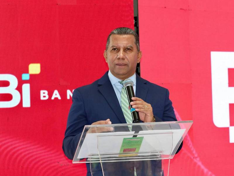 David Bustamante, gerente regional de Banca de Personas de Banpaís, destacó la dimensión de la Vuelta.