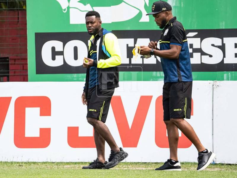 Imágenes del desarrollo del partido.