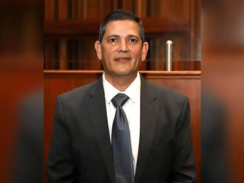 Con el voto del pleno legislativo, Wagner Vallecillo asume la titularidad de la Corte Suprema.