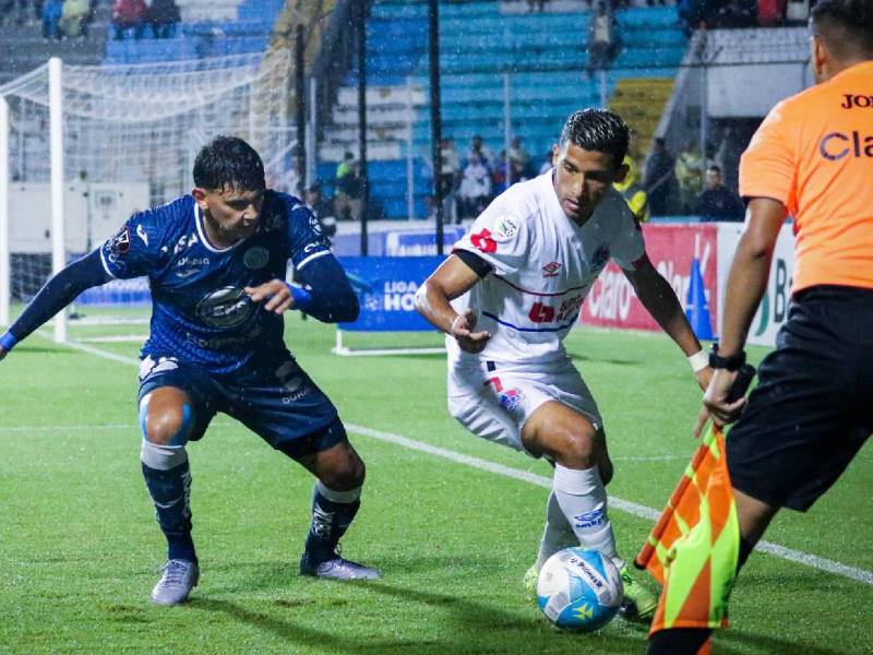 Imágenes del desarrollo del partido.