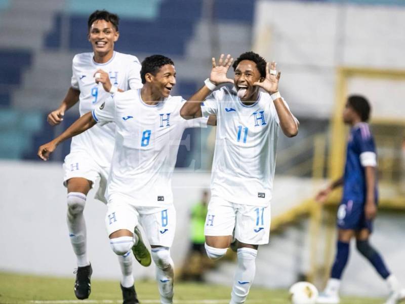 La Bicolor ganó por marcador de 4-2 en su debut ante Guayana.