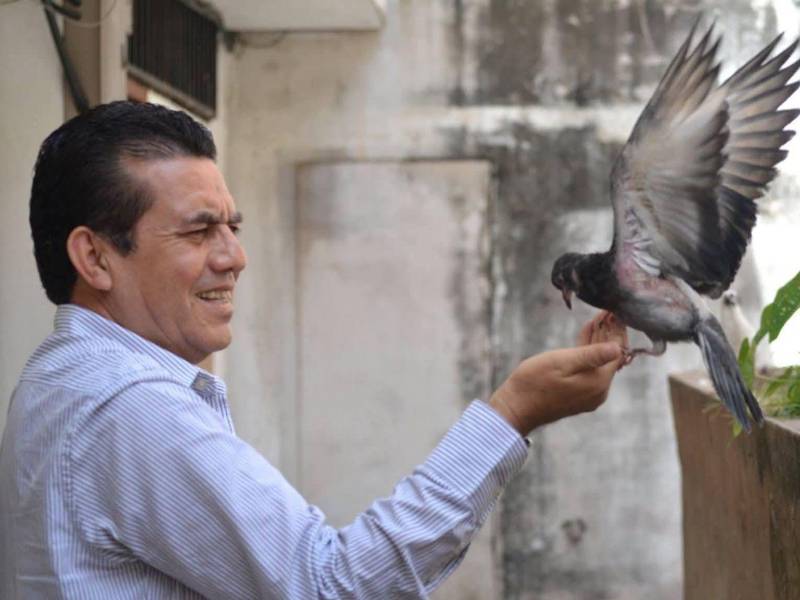 El periodista hondureño Arístides Aceituno será despedido este día por sus familiares y el gremio periodístico, tras su fallecimiento.