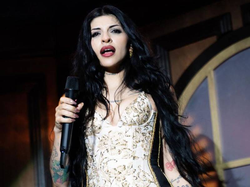 La cantante argentina Cazzu debutará como actriz en Risa y la cabina del viento, una película dirigida por su compatriota Juan Cabral que se estrenará el 16 de abril en los cines del país suramericano tras haber sido premiada en festivales internacionales.