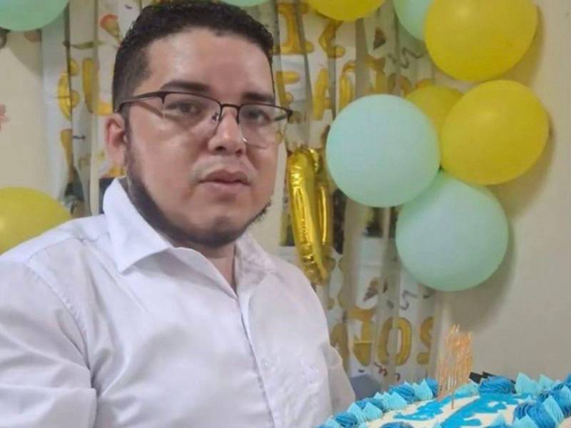 Lo que inicialmente parecía un ataque aislado contra el abogado Luis Miguel Gómez ha tomado un nuevo giro, luego de que personas cercanas revelaran que el profesional del Derecho ya había sido víctima de otro atentado días antes en San Pedro Sula, en el departamento de Cortés.