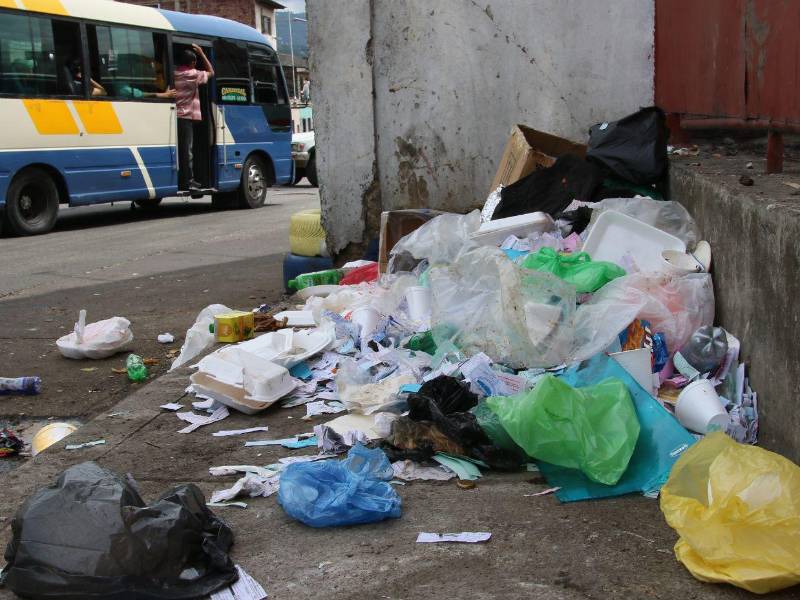 El funcionario explicó que las labores de limpieza se mantienen tanto en las últimas semanas de precipitaciones como en los operativos preventivos realizados antes de las emergencias por lluvias.