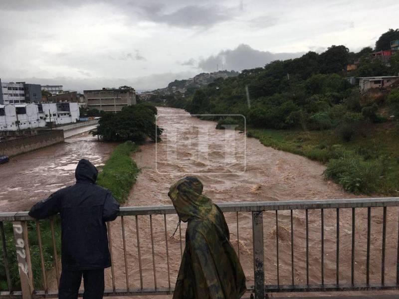 Las autoridades de la Secretaría de Gestión de Riesgos y Contingencias (Copeco) han compartido las condiciones climáticas para esta semana, en las que se pronostica la llegada de una onda tropical que provocará lluvias durante varios días.