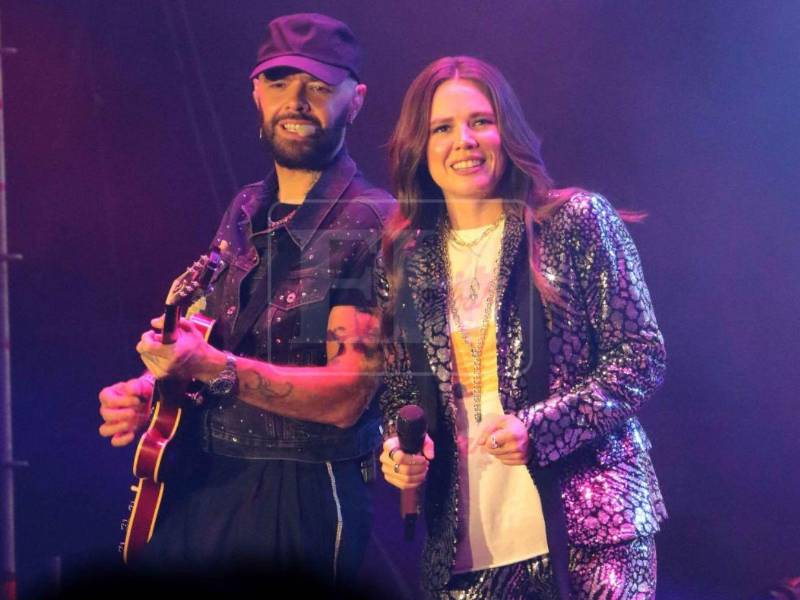 El concierto del dúo Jesse &amp; Joy dejó momentos memorables para sus seguidores, especialmente durante la interpretación de algunos de sus temas más reconocidos. Canciones como “Corre”, “Un besito más” y “La de la mala suerte” sacaron lágrimas del corazón. Así se vivió el concierto: