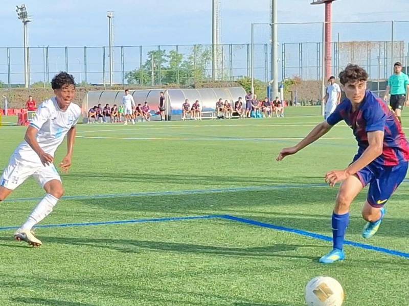 Honduras comenzó cayendo ante Elche, luego goleó a Murcia y ahora derrota a Barcelona.