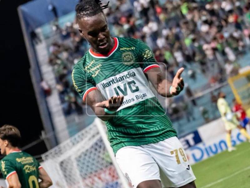 Rubilio Castillo aprovechó el poco espacio que tenía para poner a ganar a Marathón.
