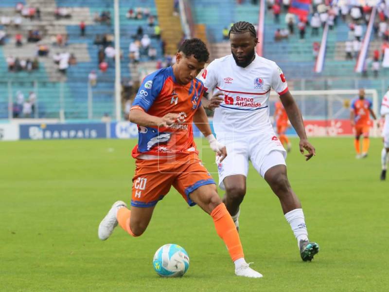 Imágenes del desarrollo del partido.