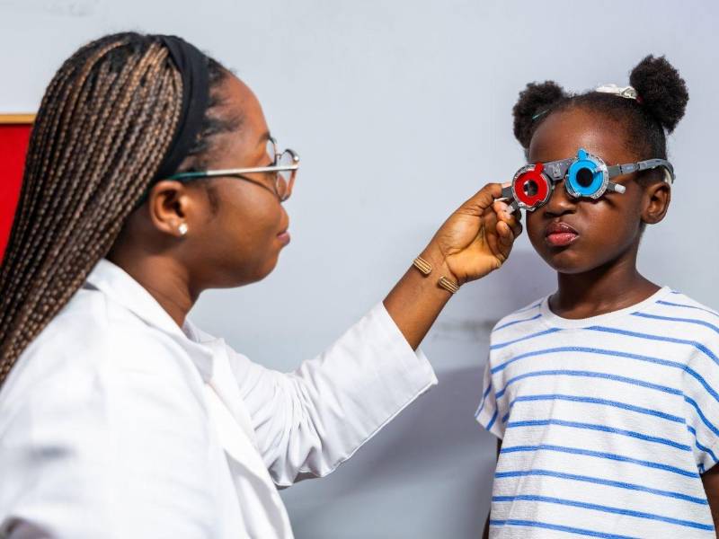 Programar la revisión médica, odontológica y oftalmológica antes de que sus hijos empiecen las clases permitirá detectar a tiempo dolencias que después podrían afectar el rendimiento escolar.