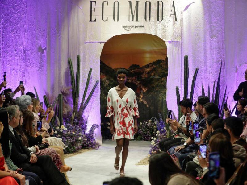 Además hubo un desfile de moda simbólico. La compañía de streaming tiene altas expectativas en esta segunda entrega, tras el éxito de la primera.