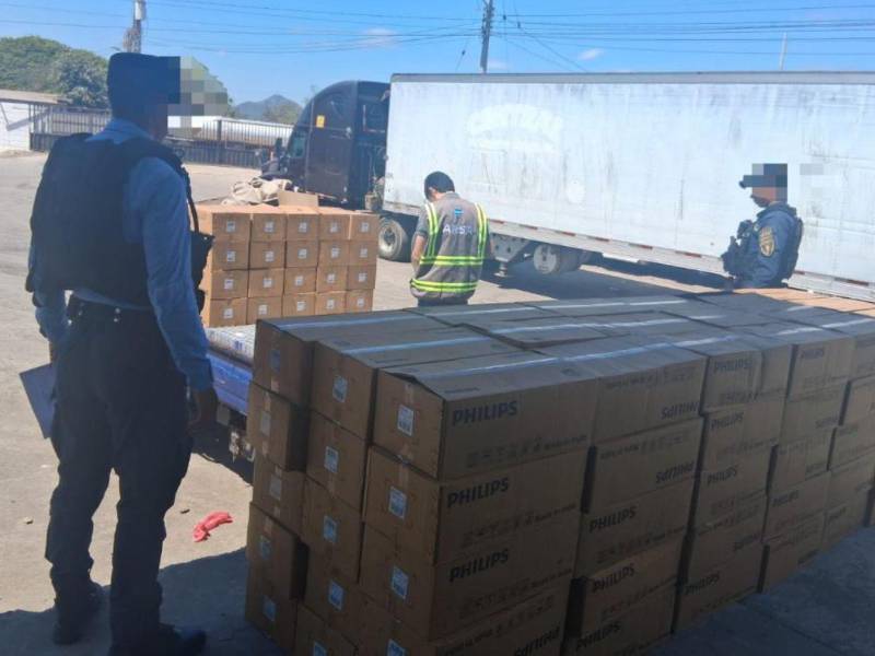 El cargamento fue decomisado por elementos de la Policía Nacional de Honduras.