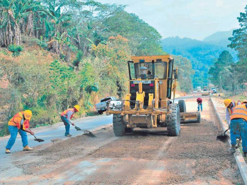 Uno de los proyectos carreteros que la SIT reactivó este año es la ampliación a cuatro carriles de la carretera salida a Olancho.