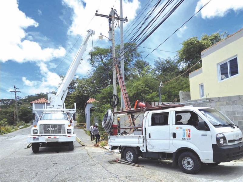 Los expertos en materia energética consideran que la ENEE tiene suficiente potencia firme para cubrir la demanda en el verano.