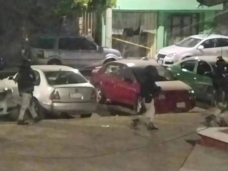 El fútbol está de luto luego de que se informara de la muerte del jugador en plena vía pública y quien se llevó rápidamente al hospital pero no pudo sobrevivir