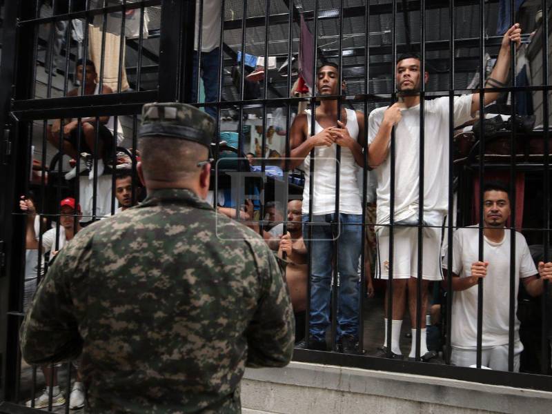 El sistema penitenciario hondureño ha enfrentado durante años un problema de hacinamiento.
