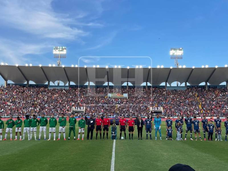 Imágenes del desarrollo del partido.