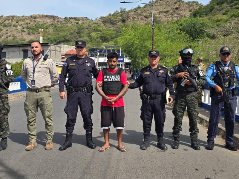 El supuesto integrante de la Pandilla 18 fue capturado en el departamento de Valle y posteriormente entregado a las autoridades de El Salvador.