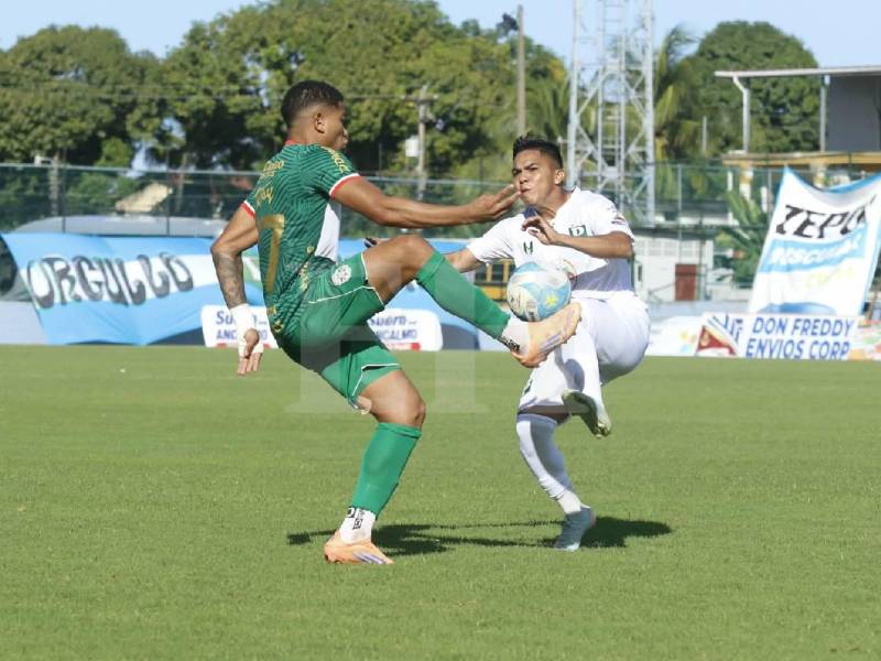 Imágenes del desarrollo del partido.