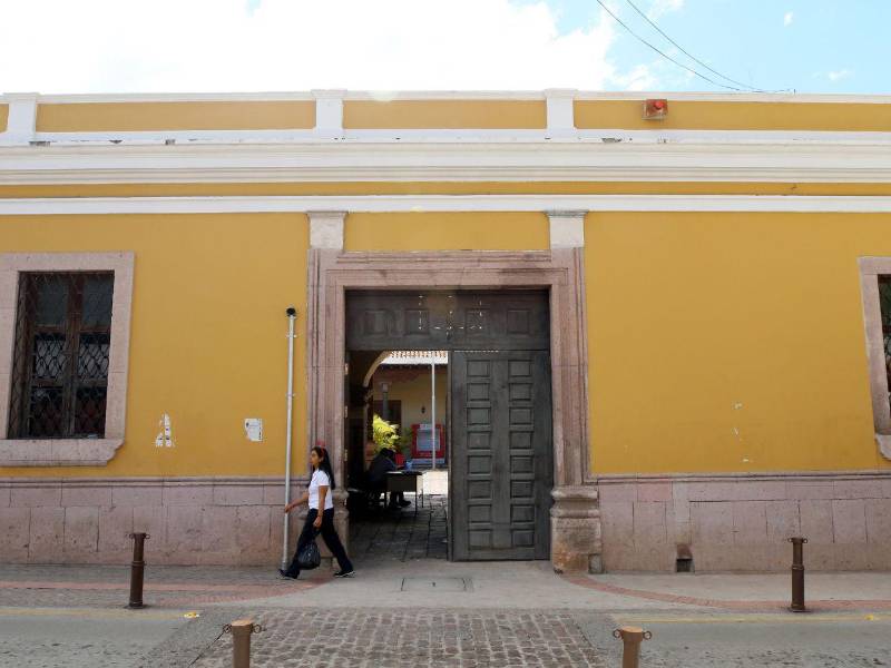 Conoce las edificaciones que sobrevivieron al paso del tiempo y que hoy representan la identidad como la Biblioteca Nacional Juan Ramón Molina.