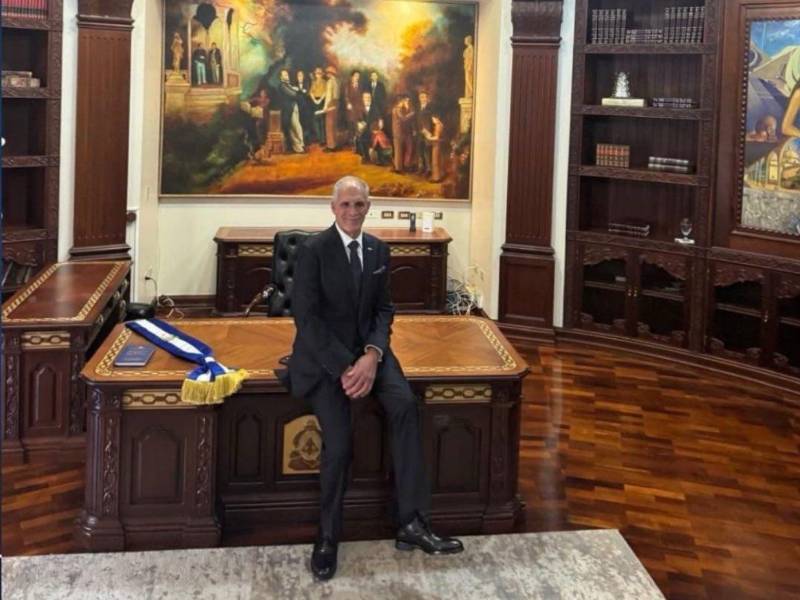 Esta imagen fue compartida, horas antes de realizarse la fotografía oficial.