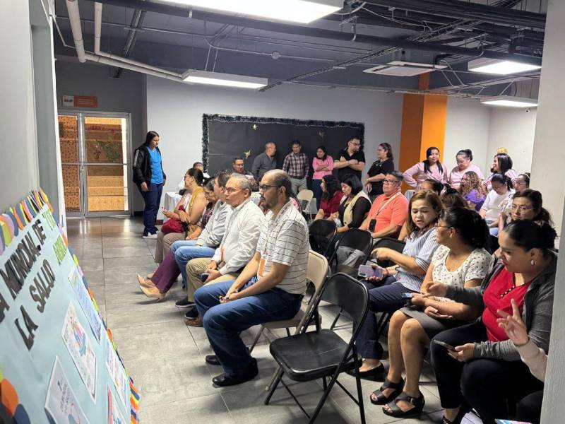 El IHSS permite a los afiliados agendar citas médicas por WhatsApp en múltiples especialidades, siguiendo un calendario y requisitos específicos.