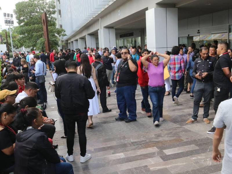 Se han hecho protestas exigiendo pagos atrasados y el aguinaldo en el Centro Cívico Gubernamental.