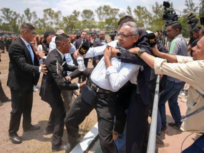 Conadeh subrayó que el Estado hondureño debe garantizar el ejercicio del periodismo “sin amenazas, agresiones ni restricciones arbitrarias”.