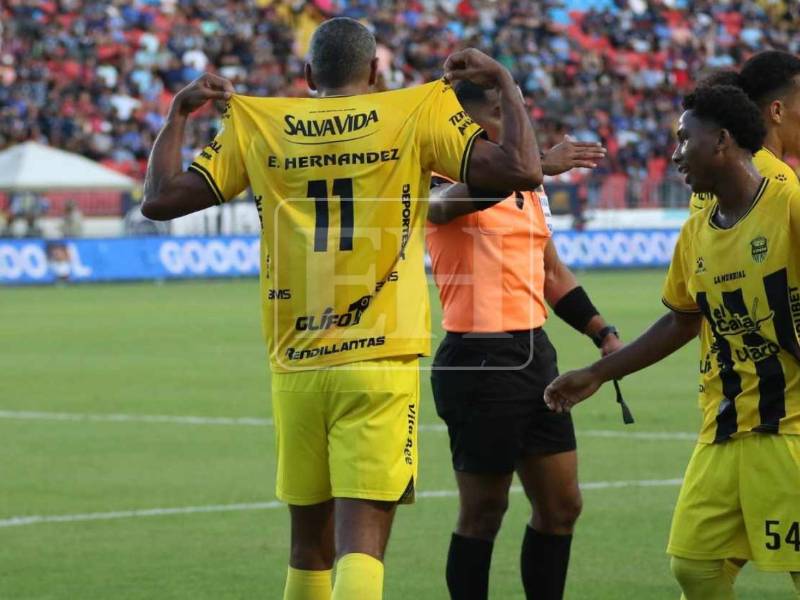 Eddie Hernández llegó a 11 goles en el torneo Clausura con el Real España.