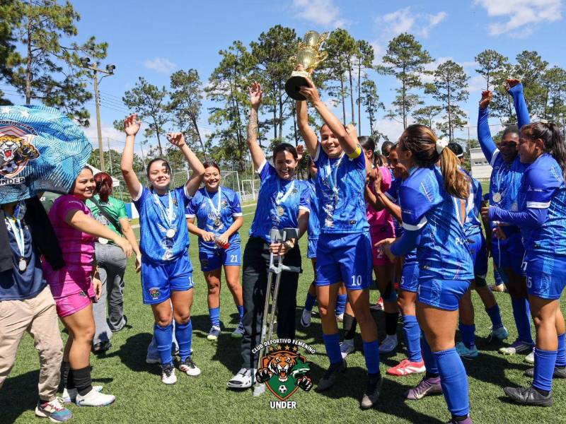 Las jugadoras del CD Under son las actuales campeonas del certamen.
