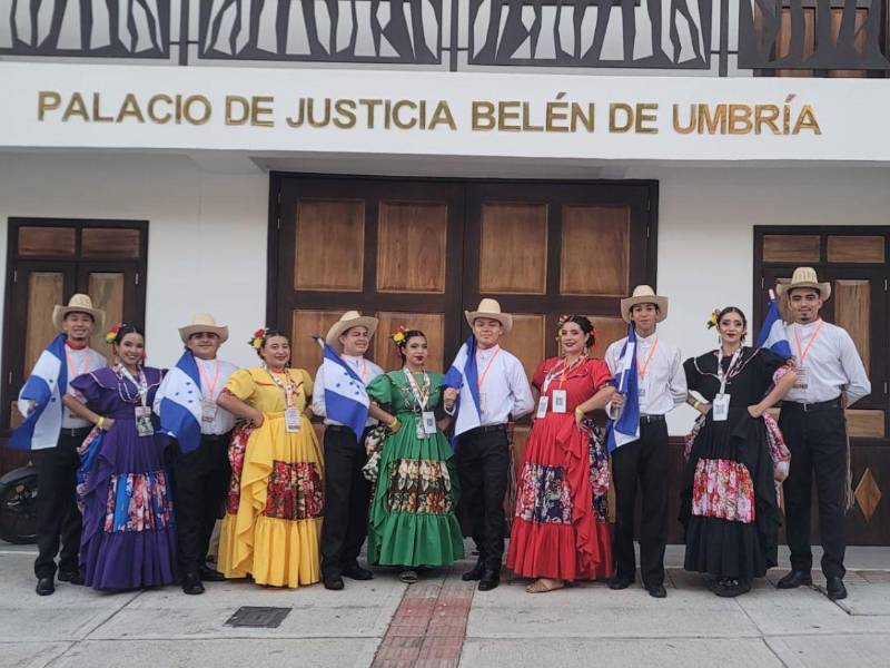 El grupo de danza se encuentra bien, así lo informaron a EL HERALDO