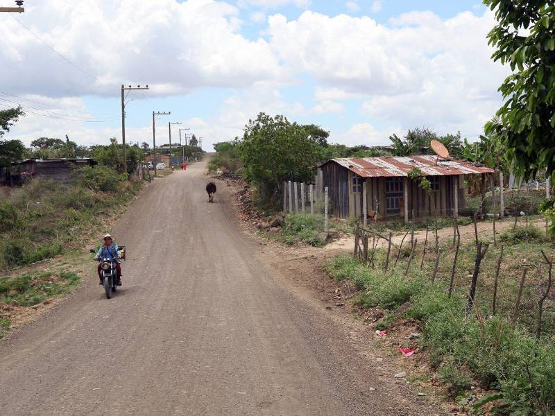 En Lomas del Diamante el gobierno todavía no resuelve a quién le pertenece la tierra.