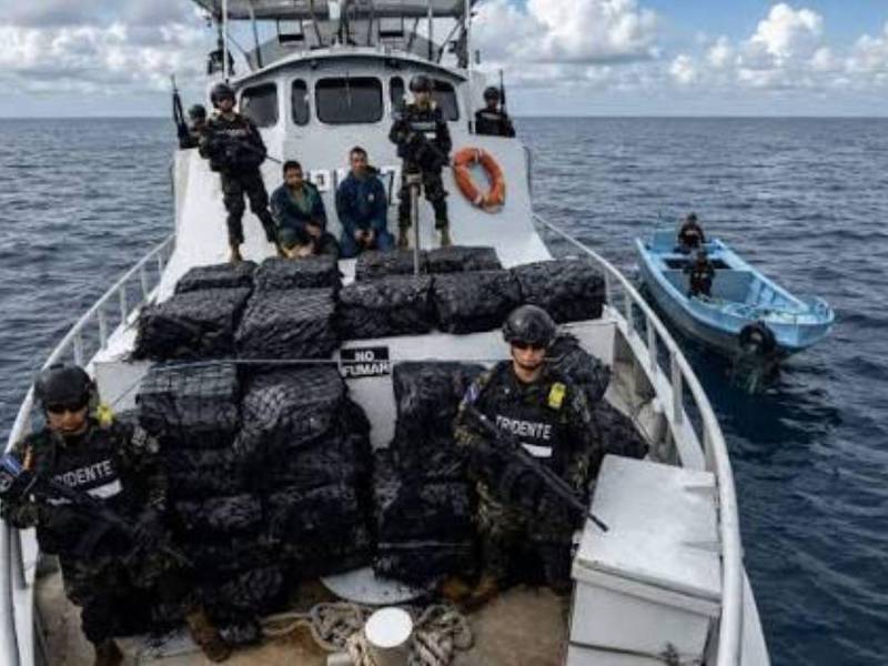 Según cifras oficiales, en 2025 las incautaciones al narcotráfico sumaron un poco más de 25 toneladas de droga, la mayoría cocaína, que fueron valoradas en más de 618,7 millones de dólares.
