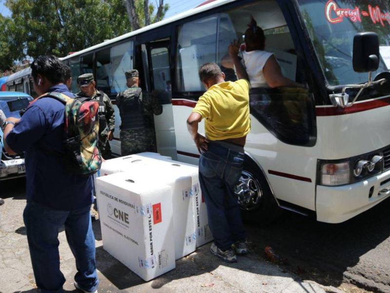 Fuentes internas confirmaron que la decisión final recae en Ana Paola Hall, quien deberá determinar si adjudica o no el proyecto.