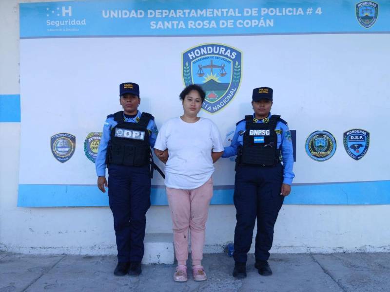 Una de las dos tías que presuntamente tenían conocimiento de las violacviones de la adolescente.