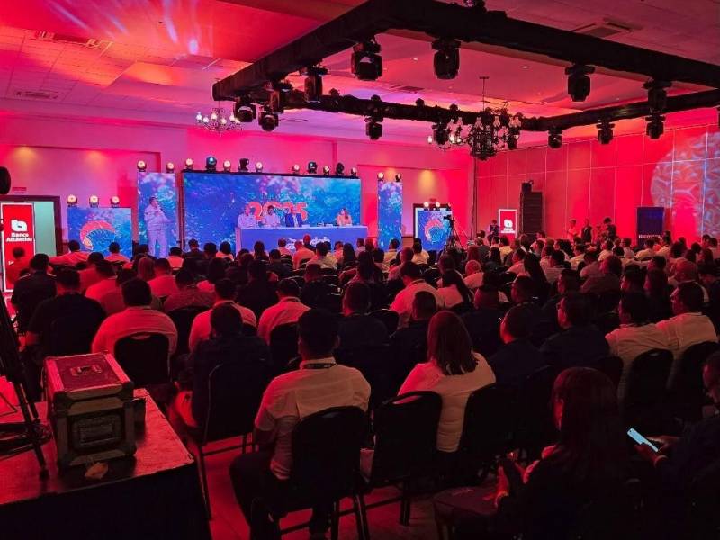 En el marco del Simcaa 2025 se presentaron a las conferencias expertos, comerciantes, proveedores y exportadores de nivel internacional.