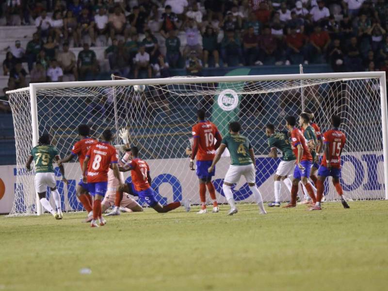 El partido se jugará hoy miércoles en el Estadio Nacional José de la Paz “Chelato” Uclés de Tegucigalpa, donde Olimpia aprovechará su localía tras igualar 2-2 en la ida en San Pedro Sula ante Marathón. ¿Quién ganará el torneo según ChatGPT?
