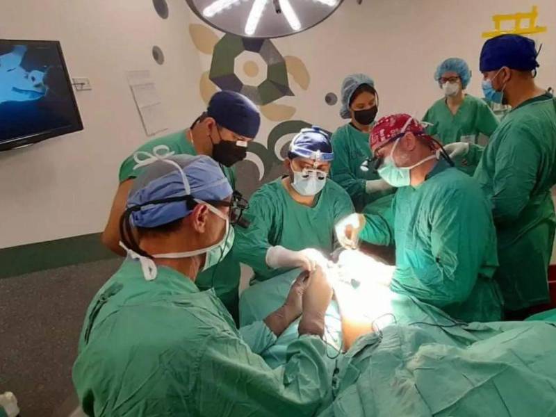 Pacientes con lesiones o problemas en las manos podrán optar a cirugía gratuita en el Hospital Escuela durante una brigada médica en abril de 2026