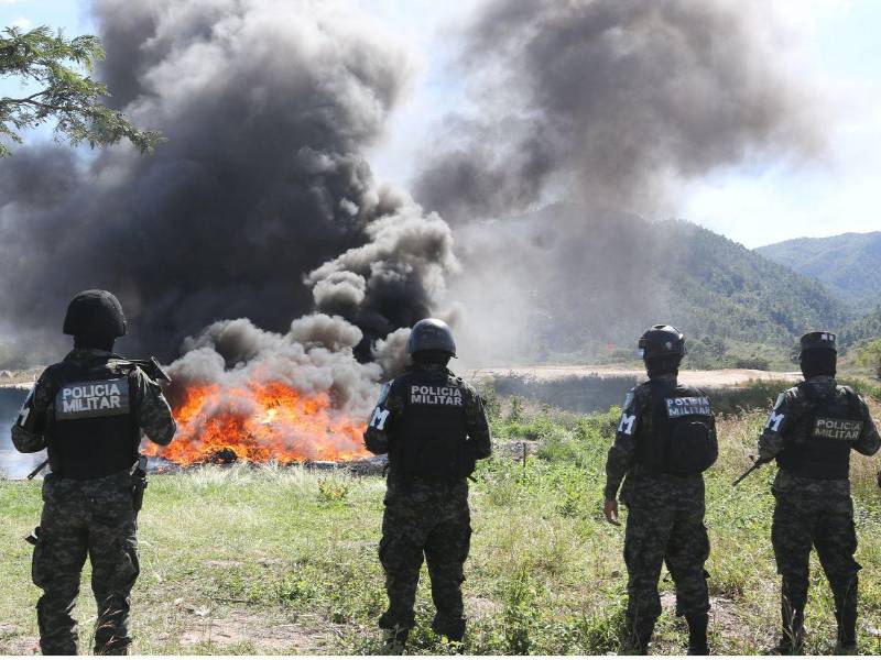 Ramiro Muñoz también estuvo al frente de la Policía Militar del Orden Público (PMOP), donde combatía el narcotráfico.