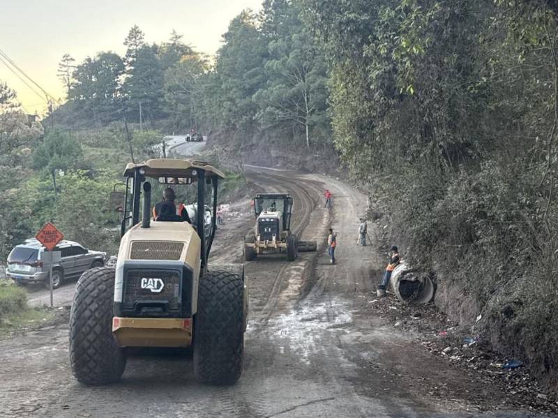 Con más de 5,000 vehículos diarios en circulación, la nueva carretera pretende convertirse en una alternativa para descongestionar la capital.