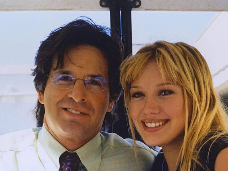 Carradine dio vida al personaje de Sam McGuire, el padre de la serie 'Lizzie McGuire'.