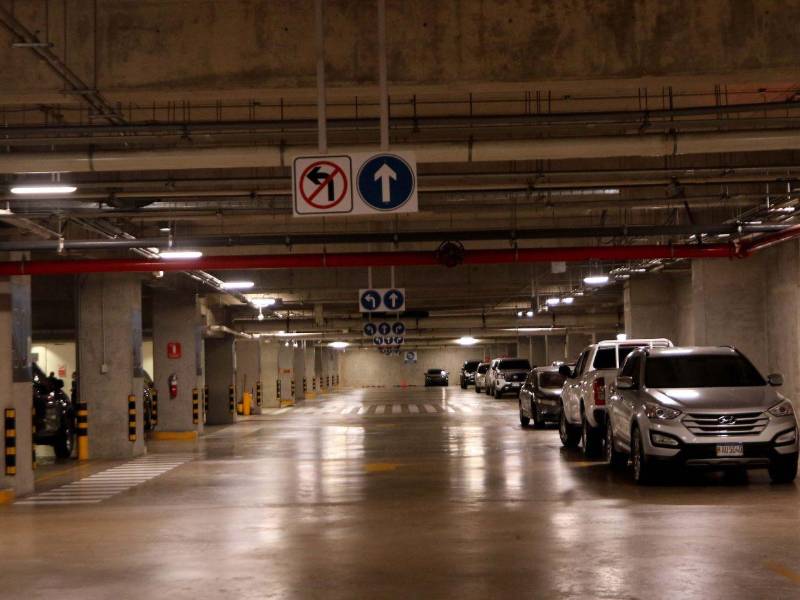 La nueva Casa Presidencial fue diseñada con accesos exclusivos y con fuertes medidas de seguridad.