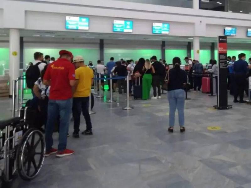 La medida se aplicará los que salga o ingresen al territorio vía área, terrestre o marítima.