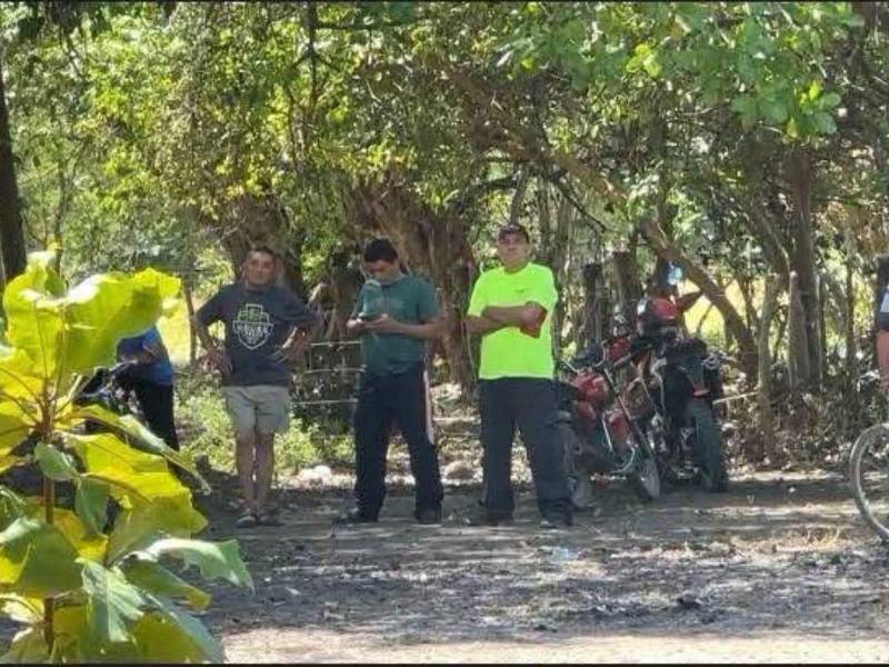 Vecinos de la zona consternados tras el crimen.